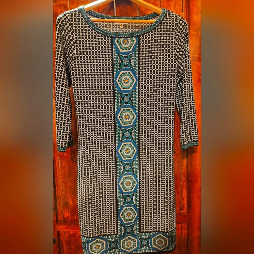 Dress Max Studio Sheath Dress Geometric size medium